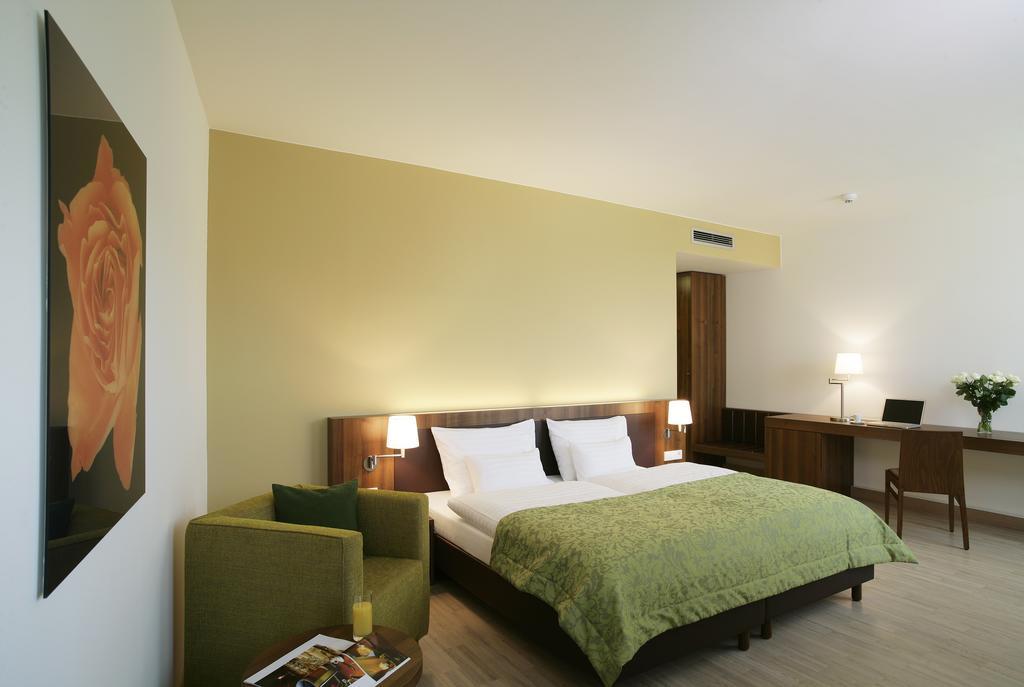 Hotel Die Zeit Санкт Файт ан дер Глан Екстериор снимка