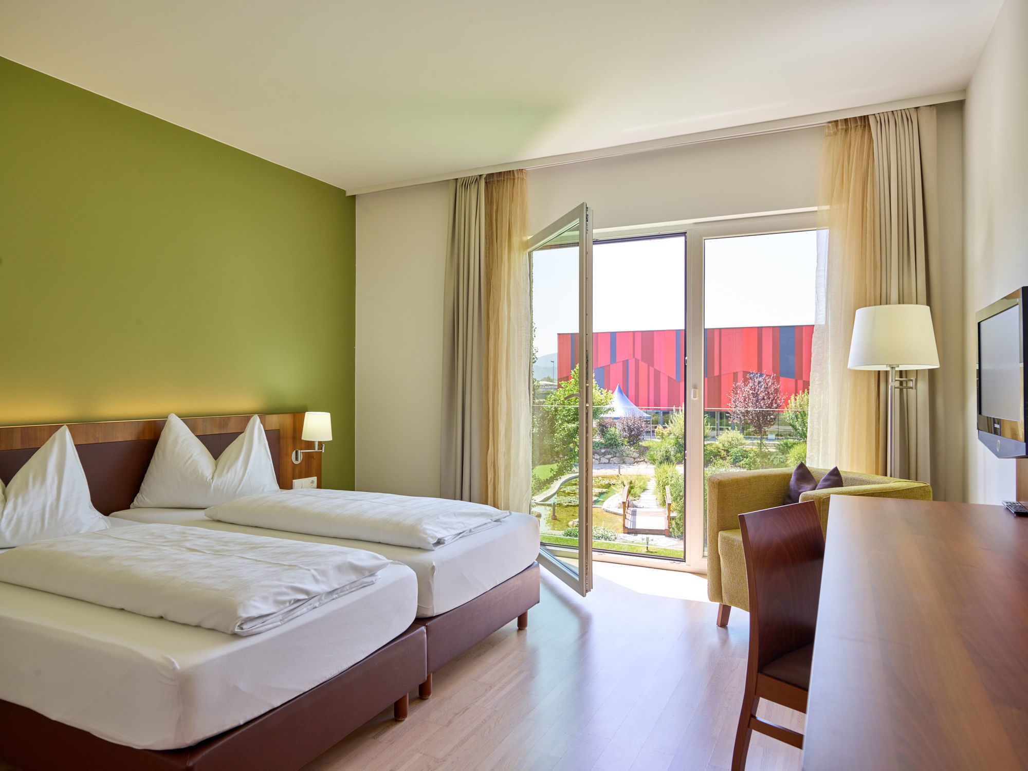 Hotel Die Zeit Санкт Файт ан дер Глан Екстериор снимка