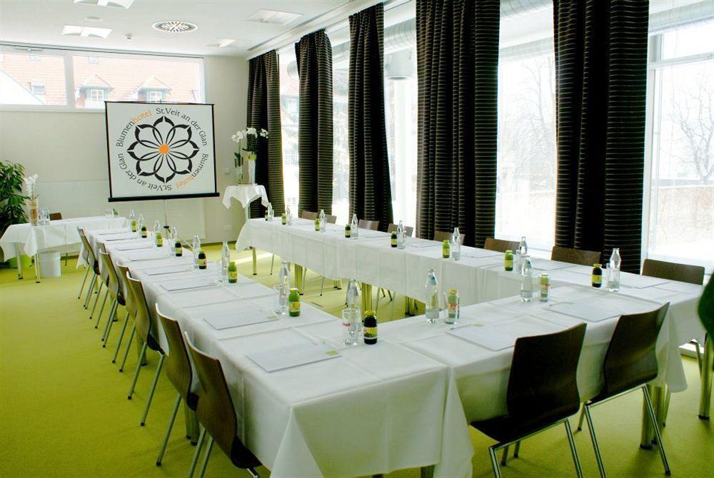 Hotel Die Zeit Санкт Файт ан дер Глан Екстериор снимка